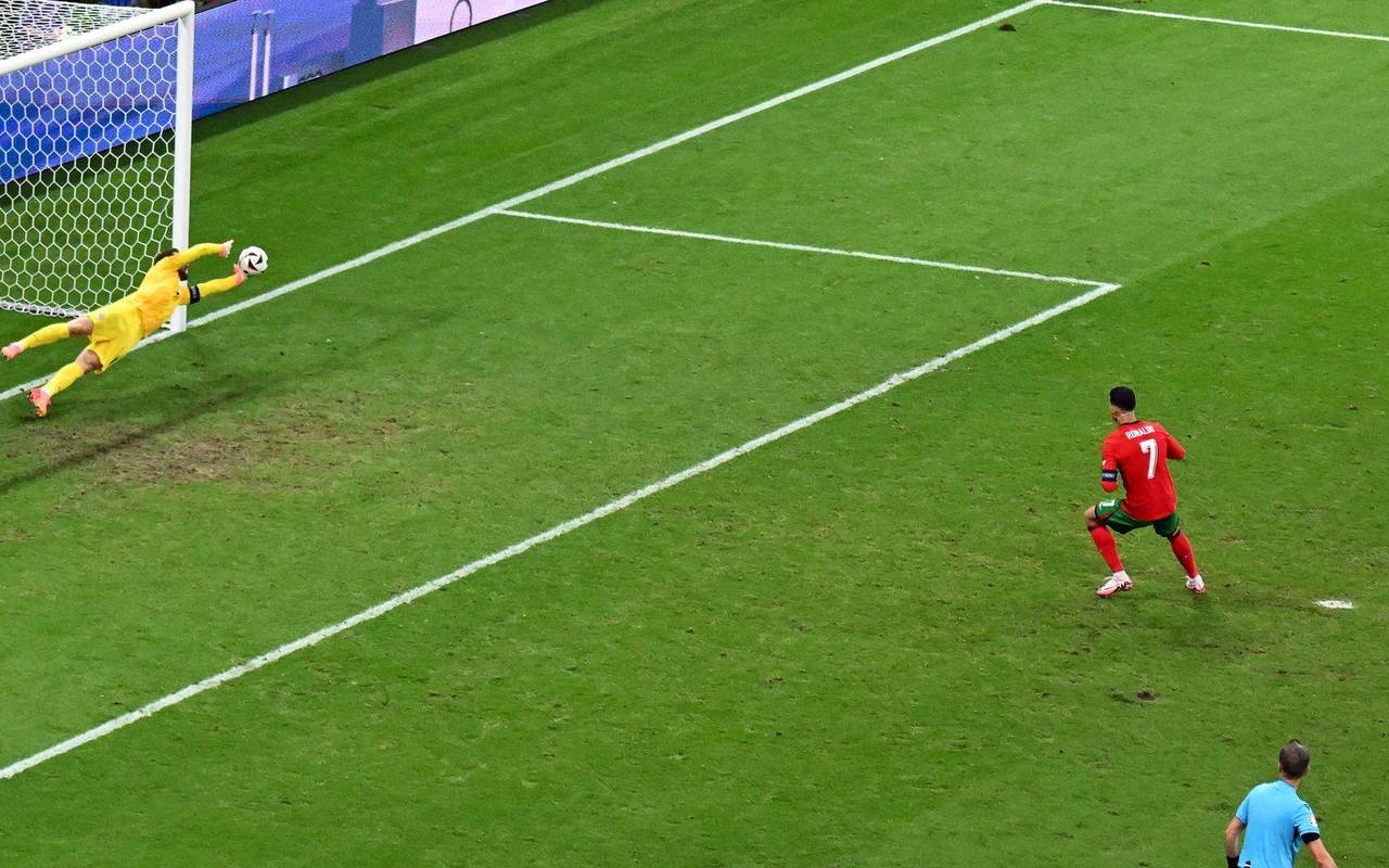 Ronaldo verschießt Elfmeter
