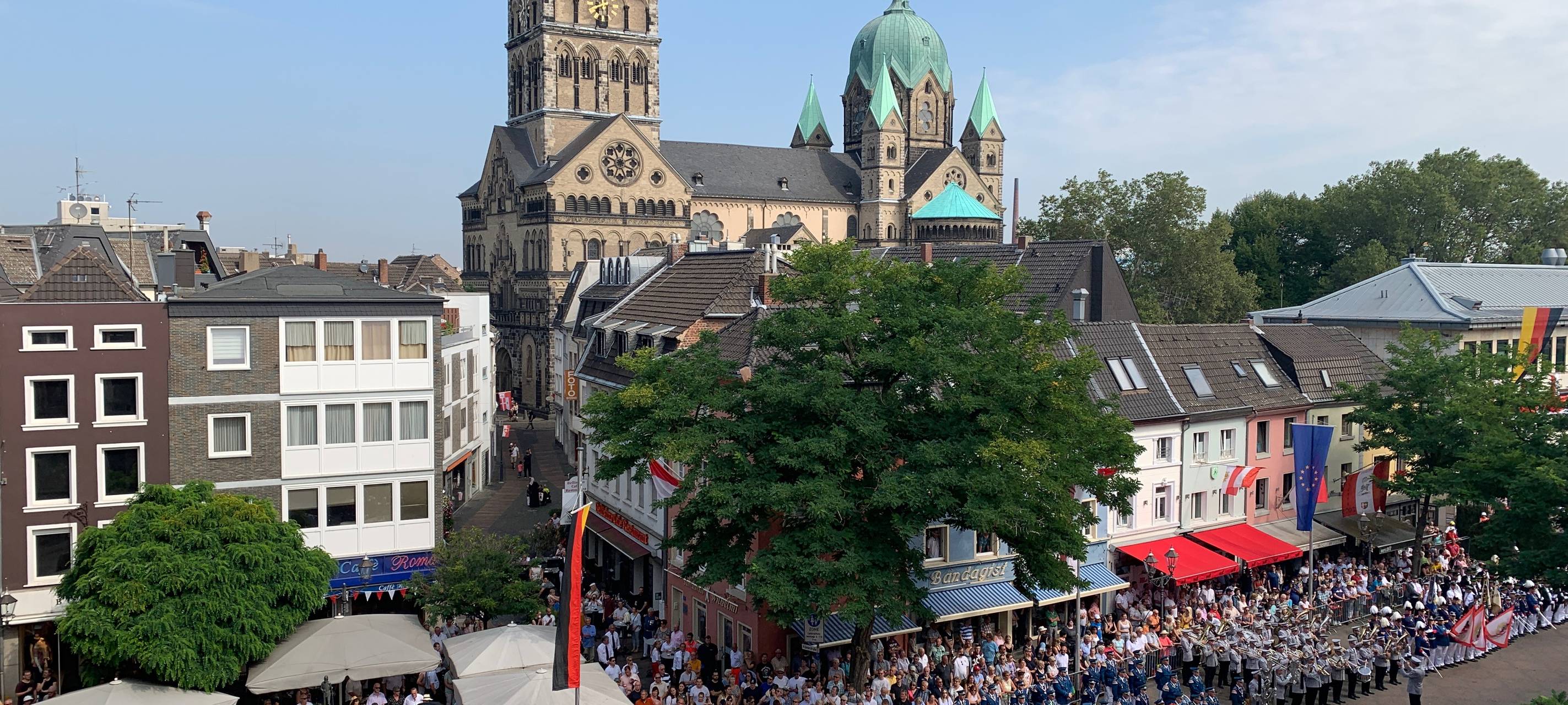 Neusser Schützenfest Parade