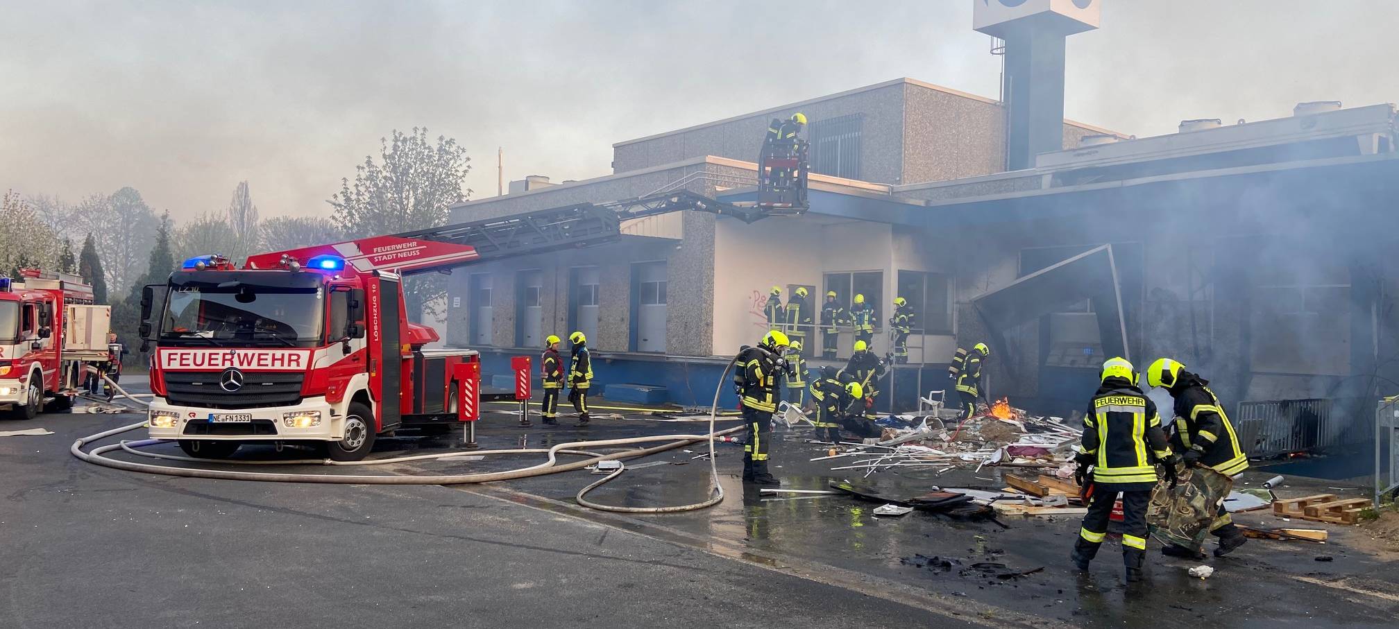 Brand in Neuss-Holzheim