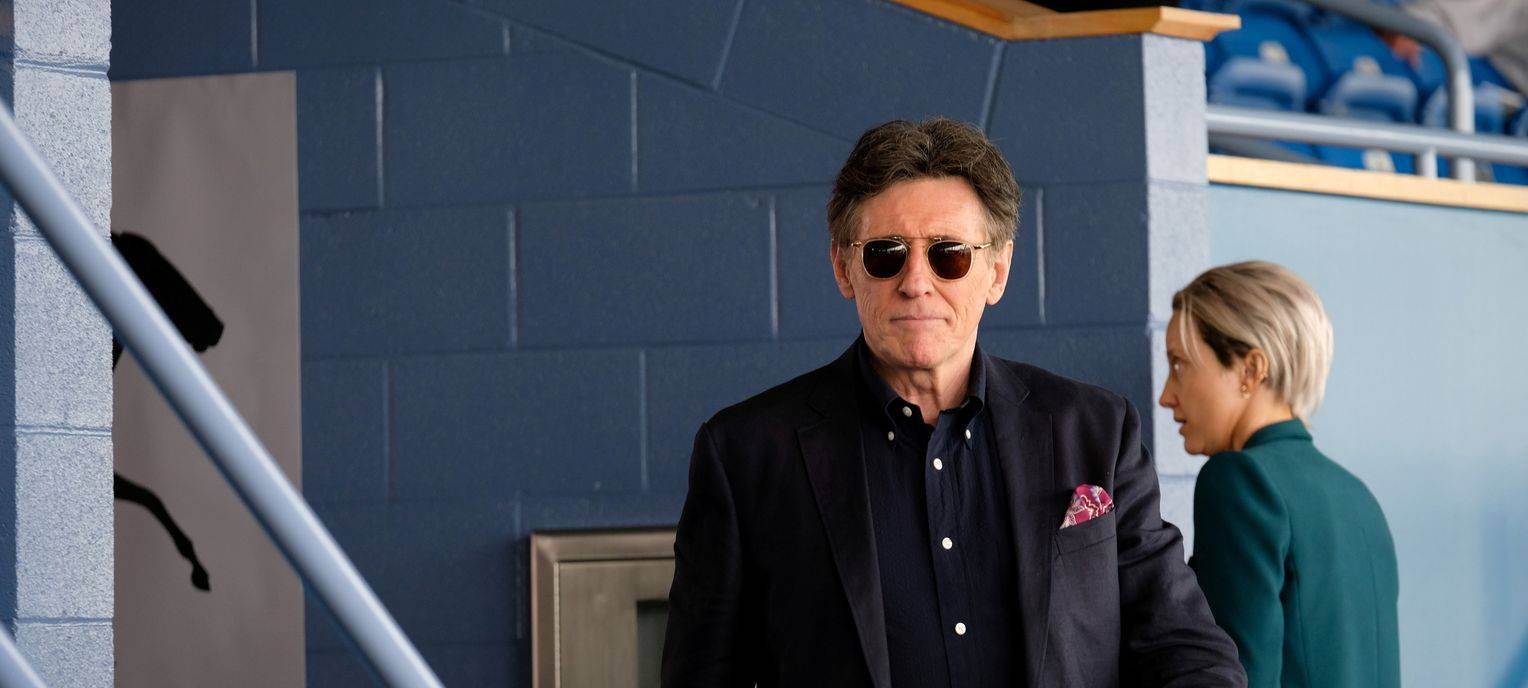 Der Reeder Lynwood an Bord des Drogenschiffes.