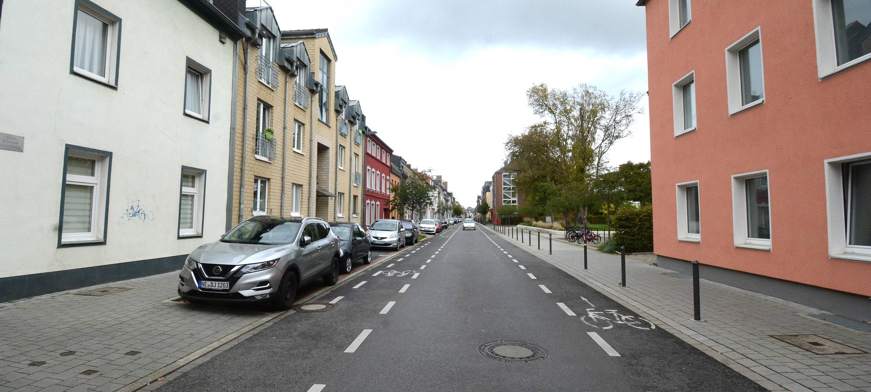 Arbeiten an Bergheimer Straße in Neuss beendet