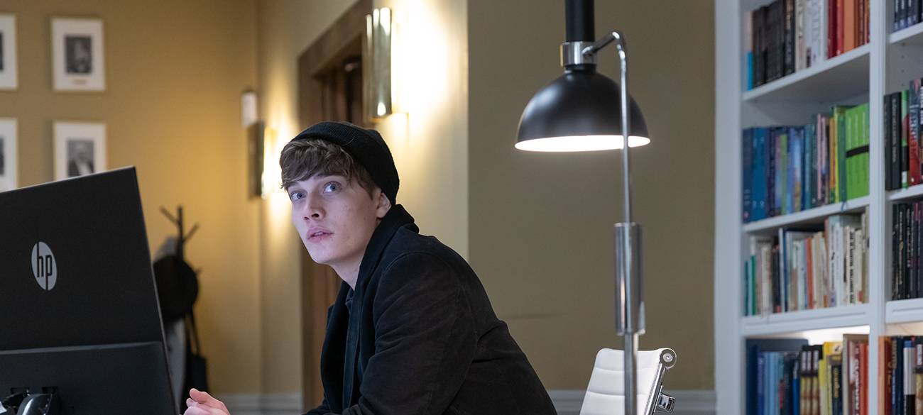 Max denkt sich schon wieder was aus.