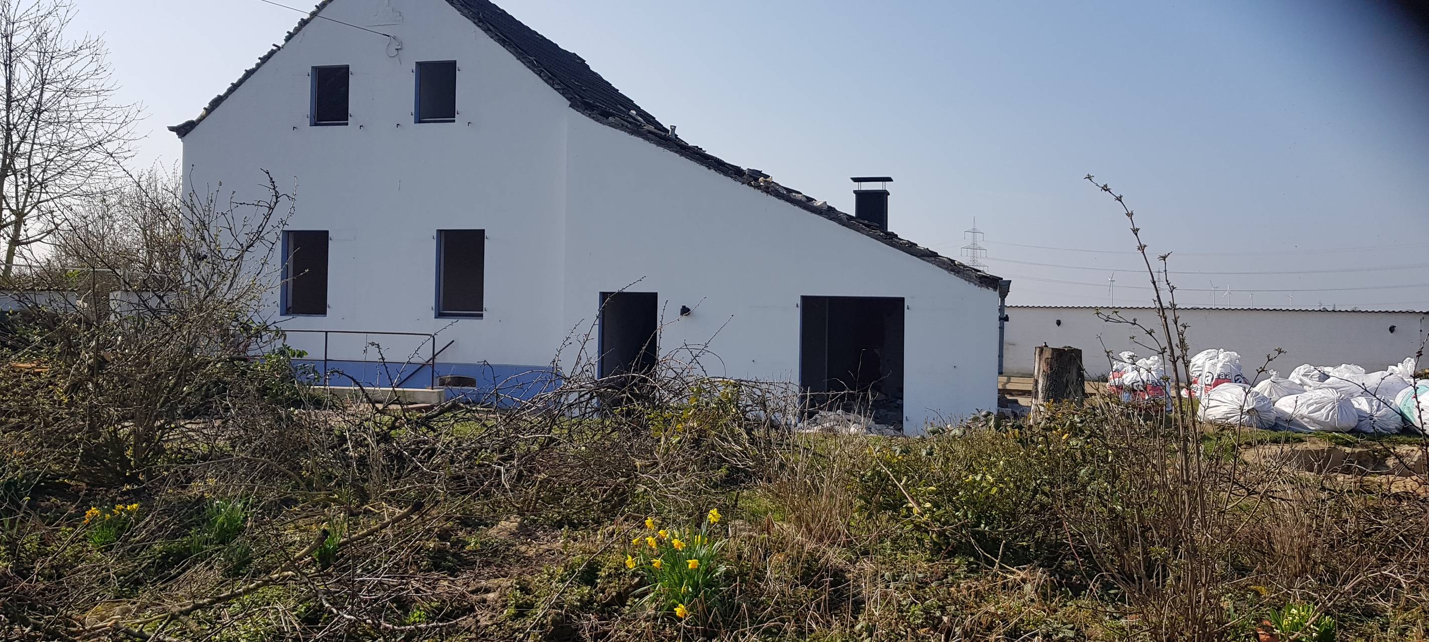 Meerbusch-Osterath: Letzter Haus-Abriss für Konverter