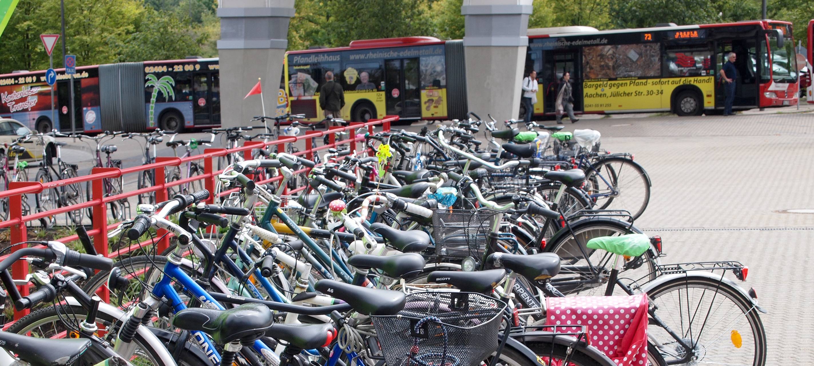 Pläne für ein Fahrradparkhaus in Neuss