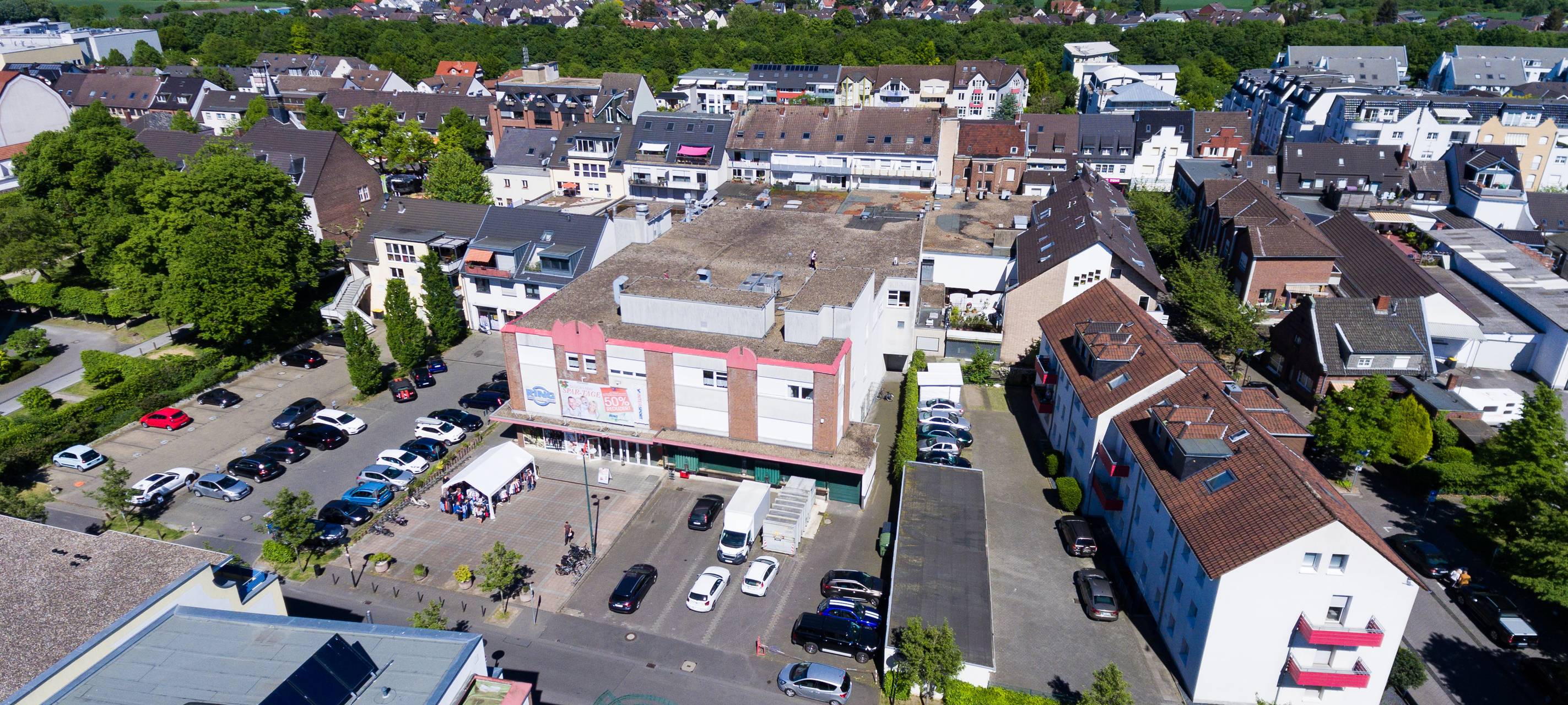 Stadtrat Dormagen spricht über geplanten Ringcenter-Kauf