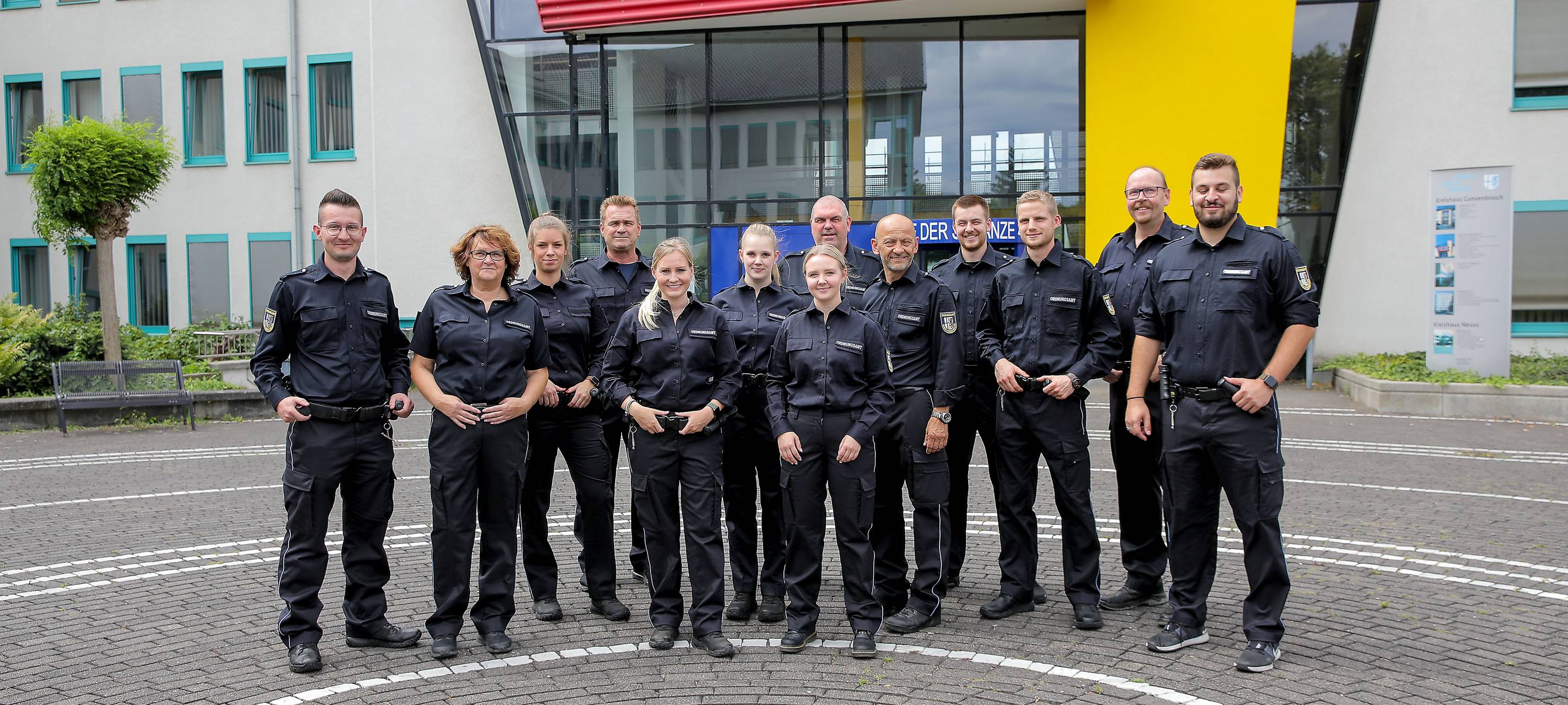 Einheitliche Kleidung für Rhein-Kreis Neuss-Ordnungsamt