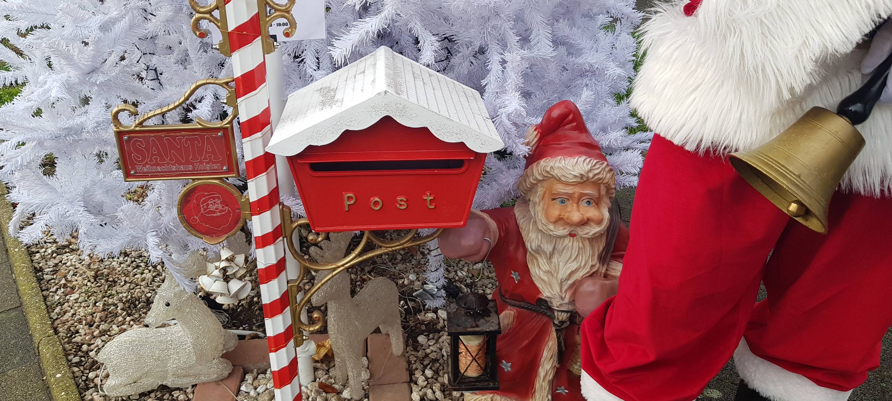 Der Weihnachtsbriefkasten in Neuss-Hoisten ist wieder da