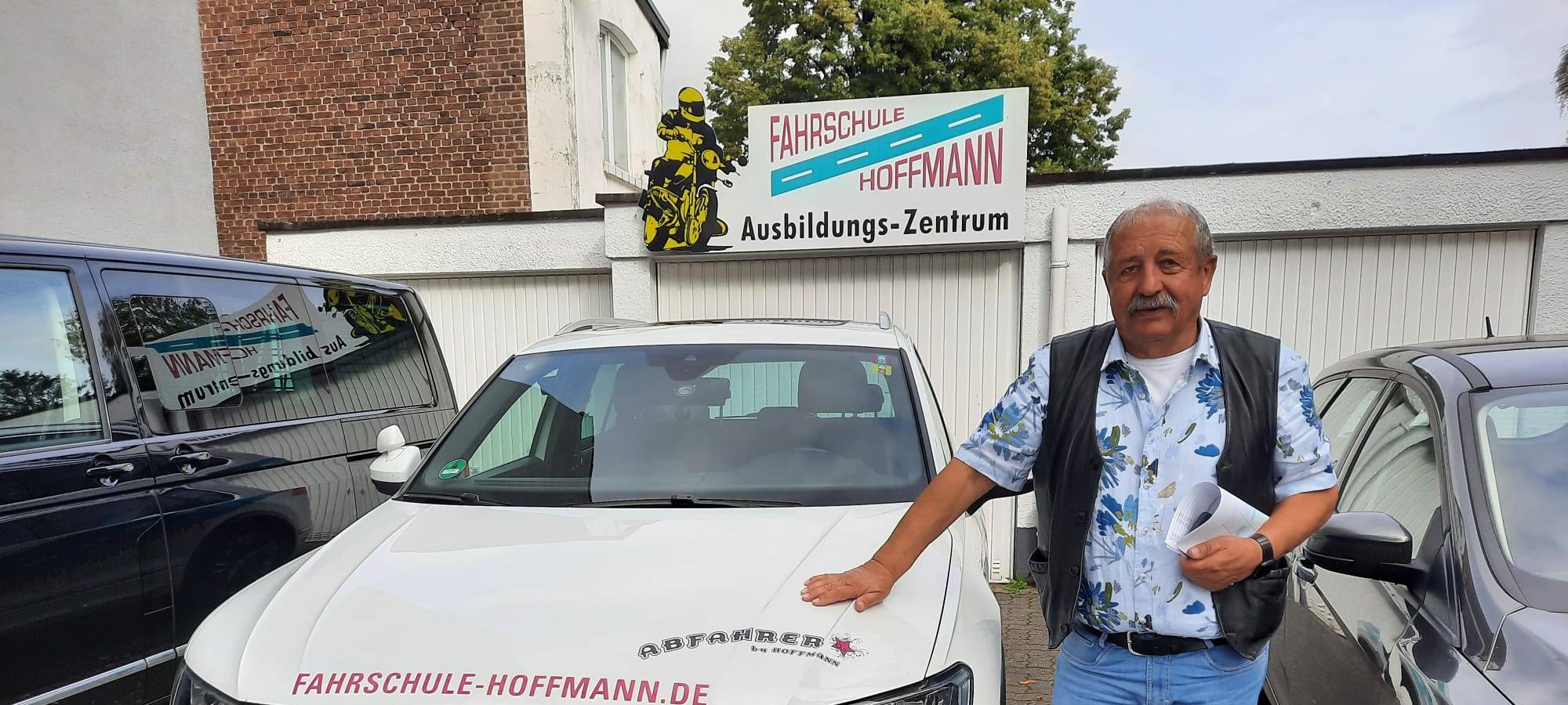 Fahrlehrer dringend gesucht